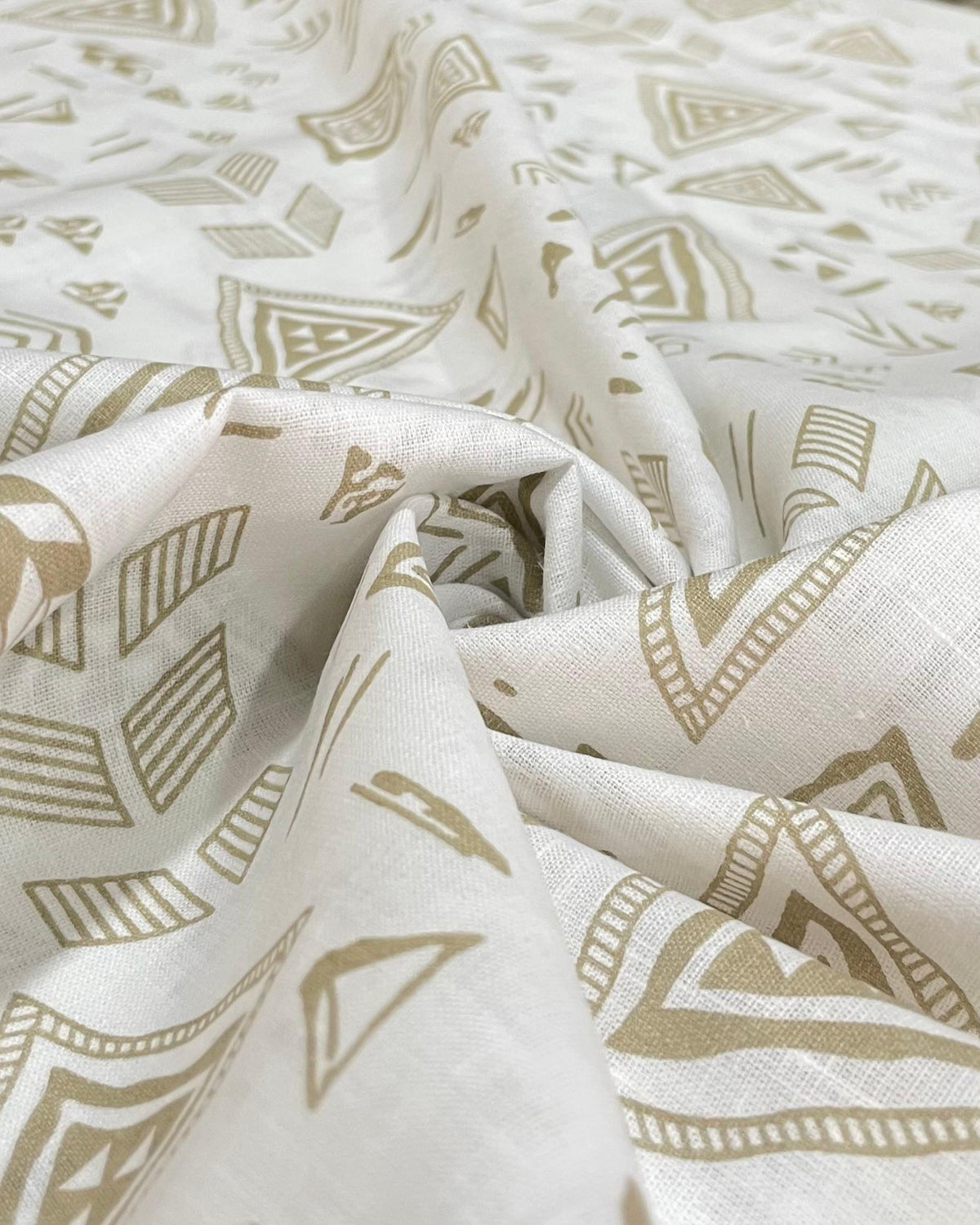 Beige/White Tribal Geometric Print  - Korean Linen Fabric BC-WC-KL-261093(new)