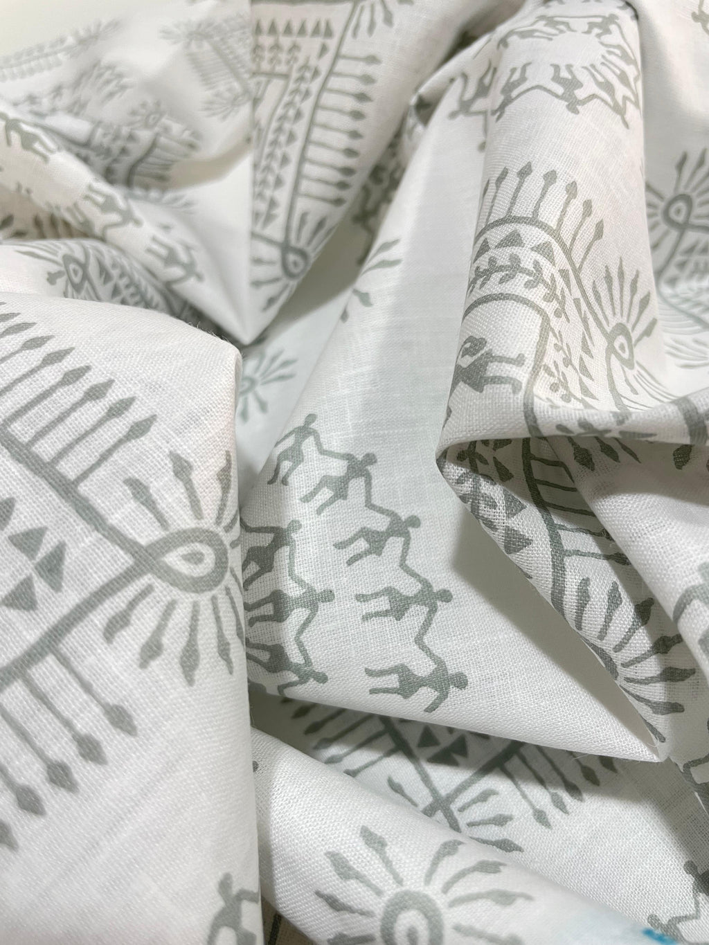 White /Grey Tribal Ethnic Print  - Korean Linen Fabric BC-WC-KL-261069(new)