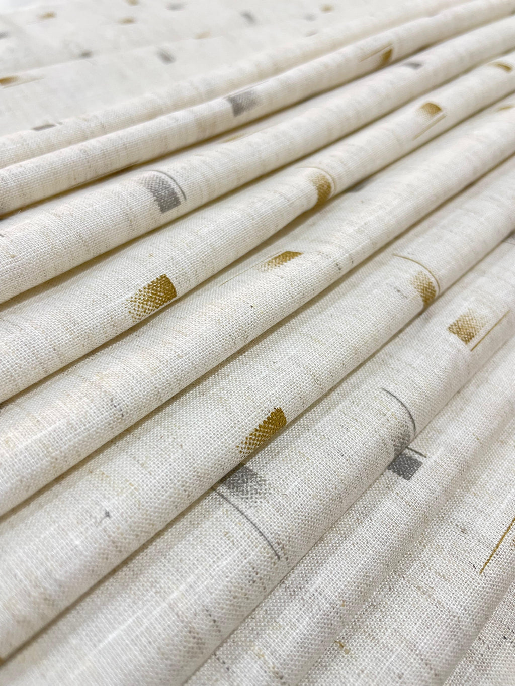 Half White Abstract Print  - Korean Linen Fabric BC-WC-KL-261019(new)